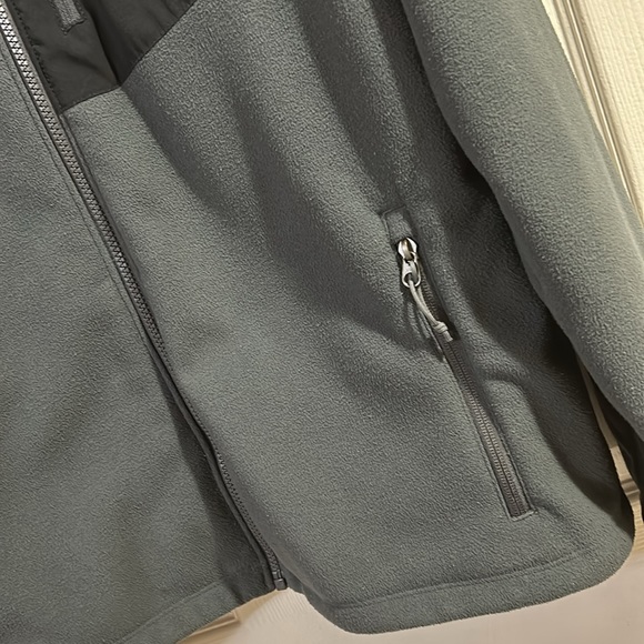Men’s Fleece North Face Coat - Picture 5 of 12